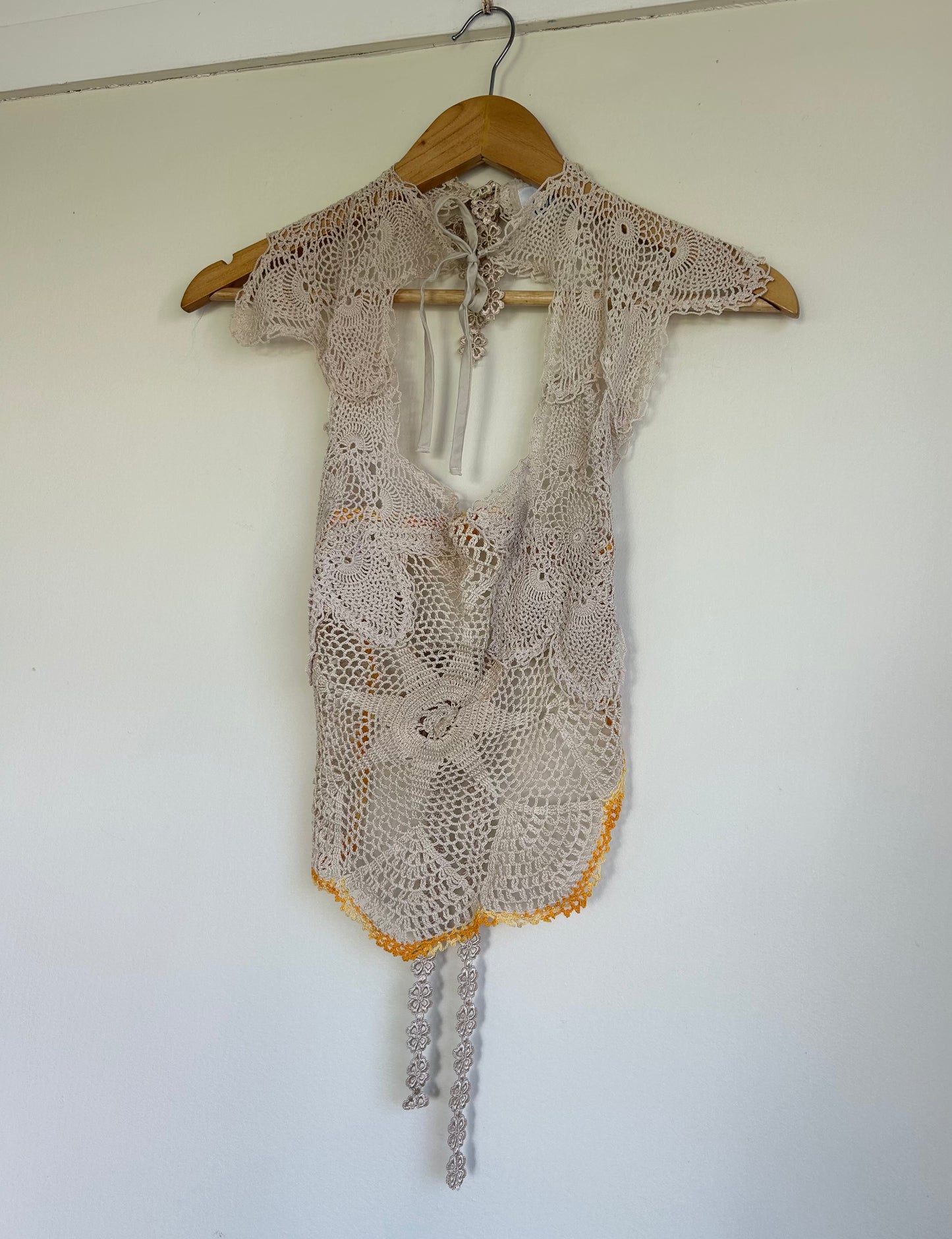 Heirloom Keyhole Doily Top
