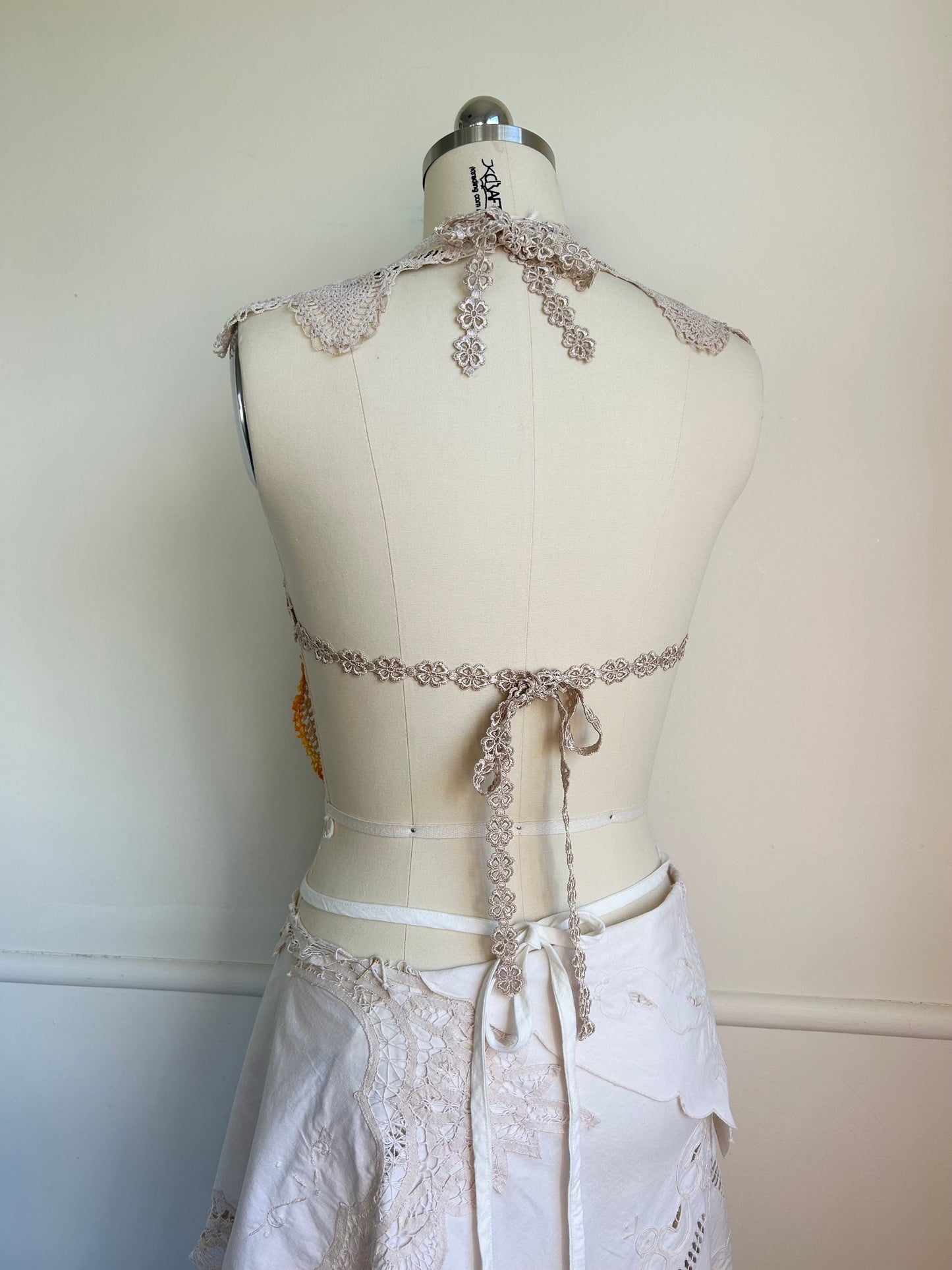 Heirloom Keyhole Doily Top