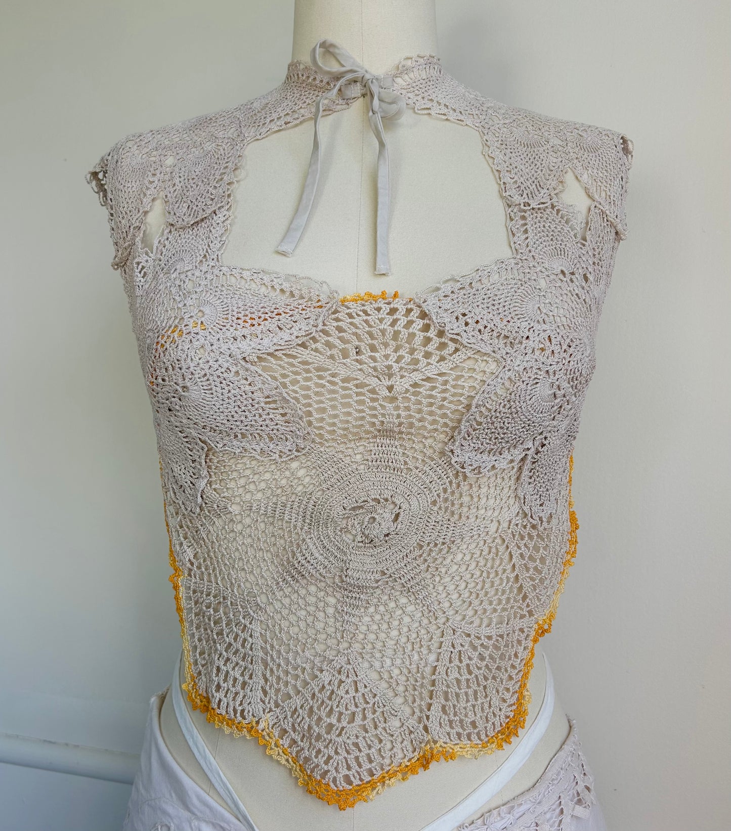 Heirloom Keyhole Doily Top