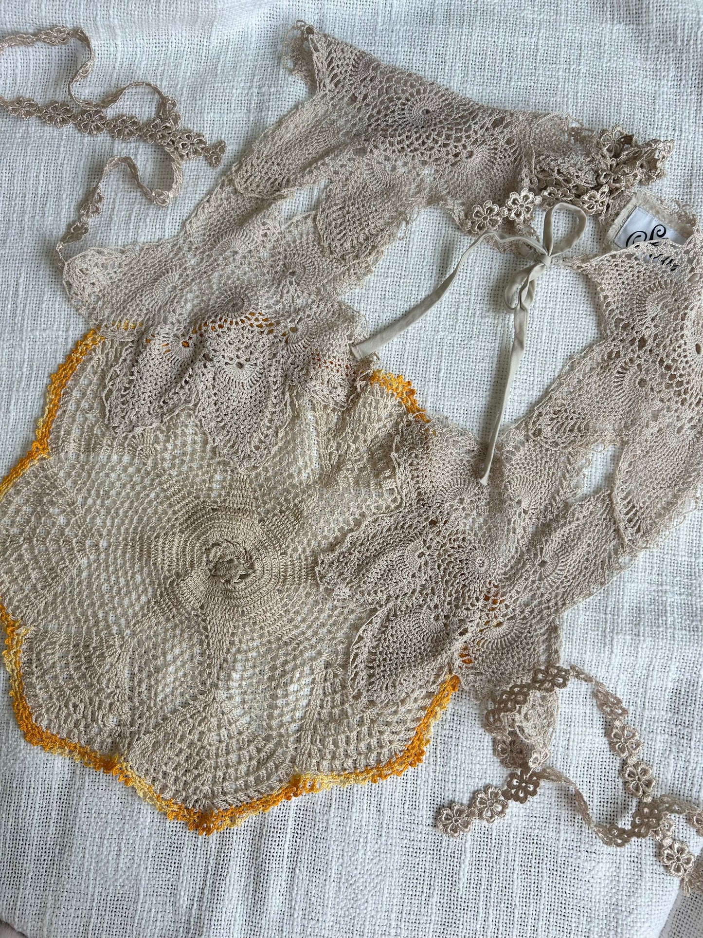 Heirloom Keyhole Doily Top
