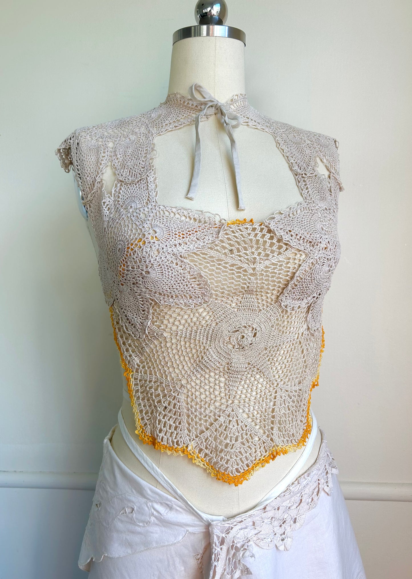 Heirloom Keyhole Doily Top